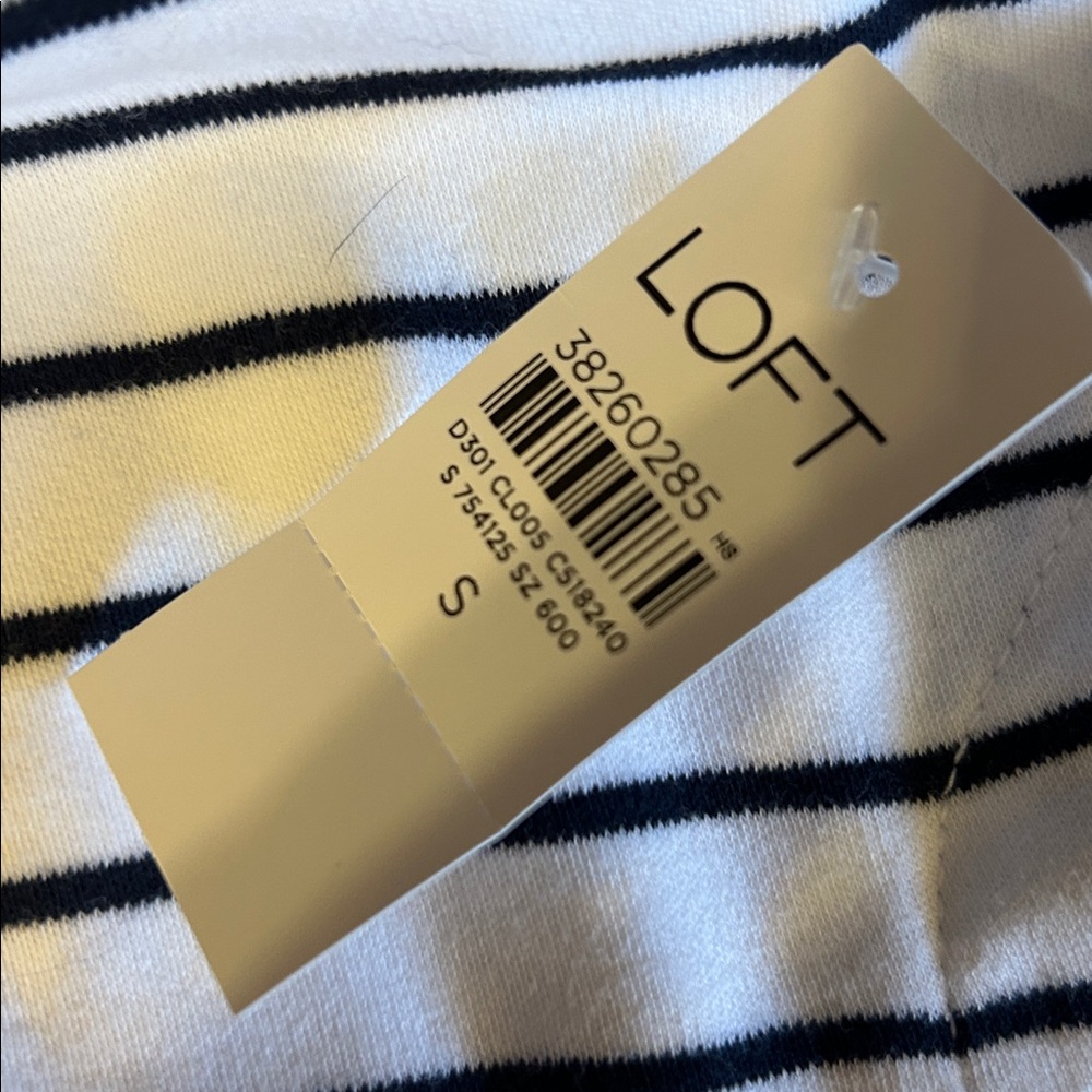 Striped One Shoulder Sleeveless Top - Picture 6 of 6